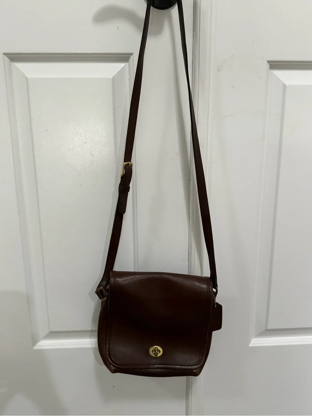 Classic Brown Leather Crossbody Bag Coach Y2K